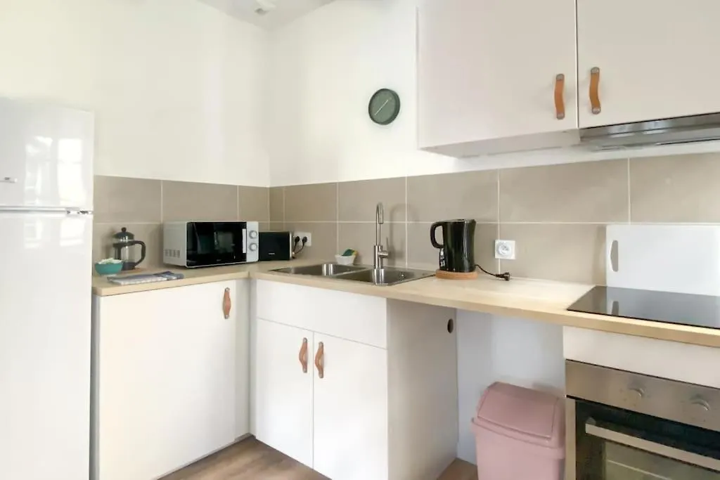 Le Cocon Des Halles 3 - Intra Muros - Ac Clim - Wifi Apartment Avignon 0*,  France